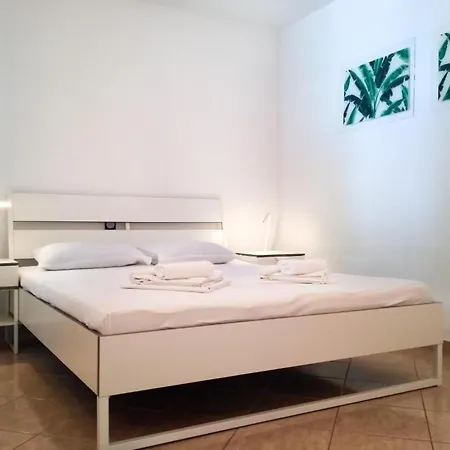 Appartamento - Comfort One Bedroom B2 *